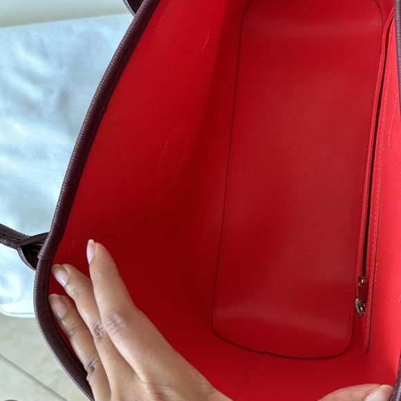 Longchamp Leather Shoulder Bag in Excellent condition - Picture 9 of 16